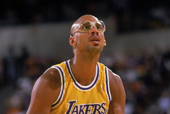 迎合低龄化 迎合低龄化